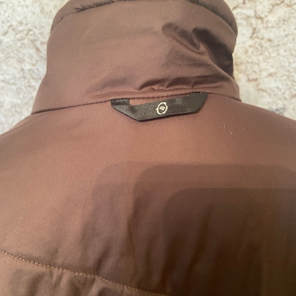 Columbia Chocolate Titanium Lightweight Jacket - Picture 5 of 10